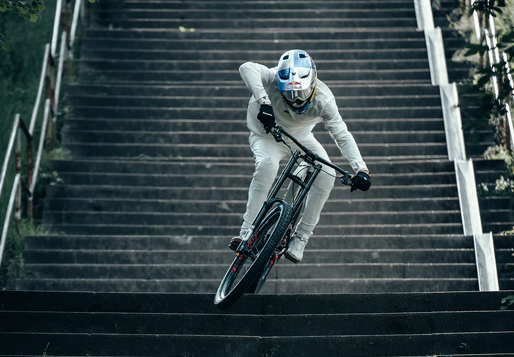 descente d'escalier à vélo